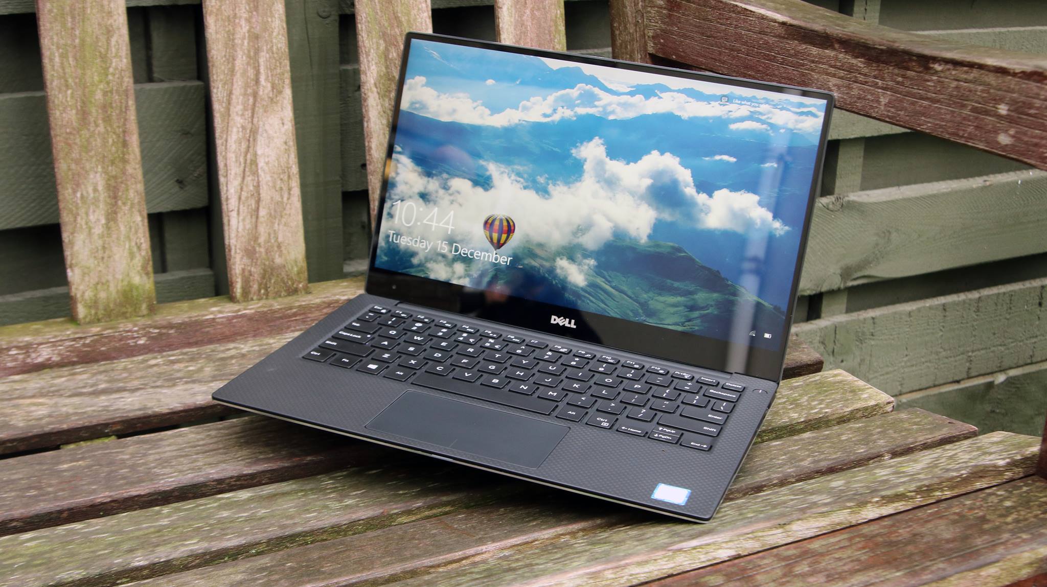 Laptop Dell Ultrabook XPS 9350 2016.jpg